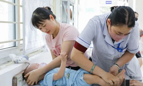 Hà Nội triển khai các giải pháp đột phá chăm sóc sức khỏe nhân dân