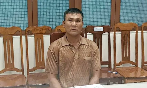 Vụ ô tô phóng trên bãi biển, bóp còi inh ỏi: Tài xế nói gì?