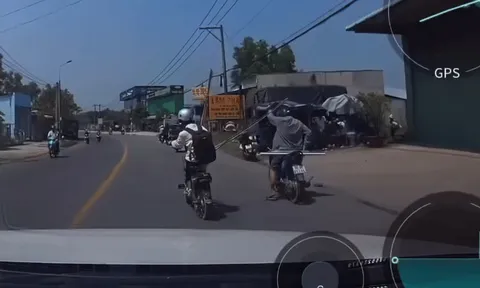 Nam sinh bất ngờ ngã ra đường, xem clip dân tình ai cũng bức xúc khi biết 'thủ phạm'