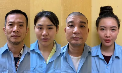 Kiểm tra Karaoke Monaza lúc rạng sáng, Công an phát hiện 'bí mật' trong các phòng hát