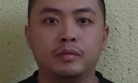 Bốc đồng trên phố, thanh niên vướng lao lý