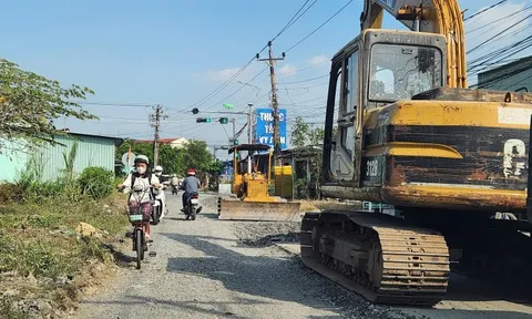 Đồng Tháp: Tiến hành sửa chữa đường tỉnh 873 ở phường Sơn Qui
