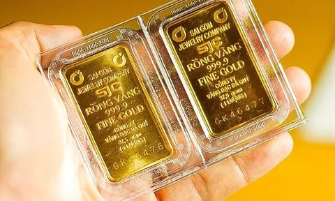 Giá vàng hôm nay (21/12): Vàng nhẫn nóng rực thị trường, liên tục lập mặt bằng giá mới