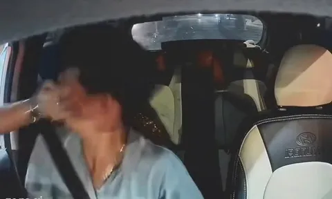 Tạm đình chỉ nhân viên trạm thu phí sau hành động thiếu chuẩn mực với tài xế