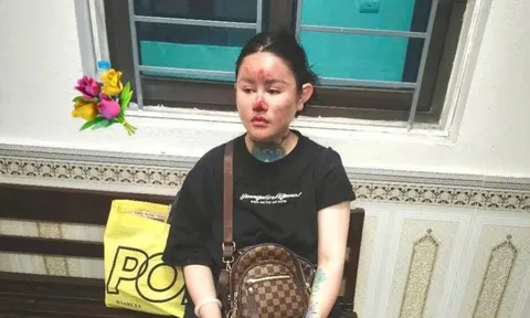 Clip: Hotgirl Ngân Baby điên cuồng đập phá trước khi bị tạm giữ
