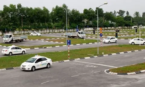Xử lý dứt điểm tồn đọng về sát hạch, cấp đổi giấy phép lái xe trước 30/7