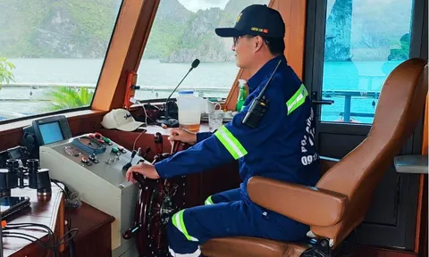 Phản ứng của đội cứu hộ nạn nhân vụ lật tàu Vịnh Xanh 58 khi bất ngờ nhận được số tiền lớn