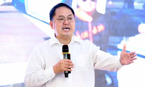 Lần hiếm hoi ông Hoàng Nam Tiến tiết lộ về vợ con