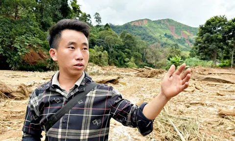 Chân dung trưởng bản ở Điện Biên cứu gần 100 người dân thoát nạn khỏi lũ quét