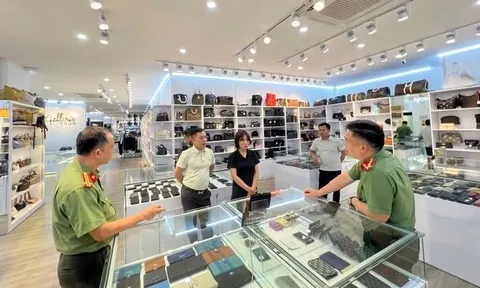 Bí mật bên trong 2 cơ sở kinh doanh hạng sang tại Hà Nội
