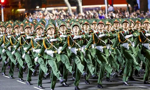 Người dân lưu ý những điều không nên làm khi đi xem diễu binh, diễu hành