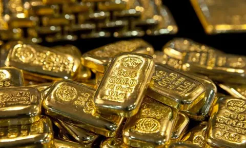 Thủ tướng yêu cầu báo cáo tình hình, giải pháp quản lý thị trường tiền tệ, vàng