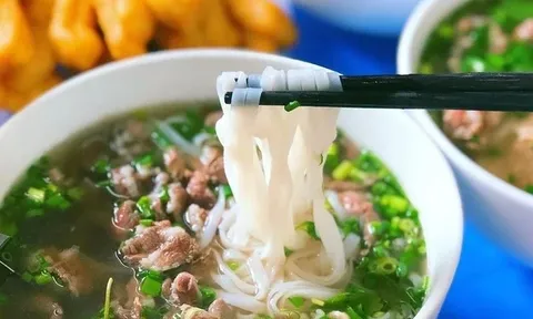 Ăn bún, phở thường xuyên: Cơ thể phải gánh chịu những gì?