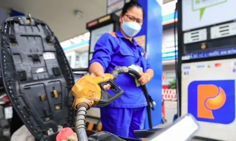 Giá xăng dầu hôm nay 18/9: Tăng đồng loạt