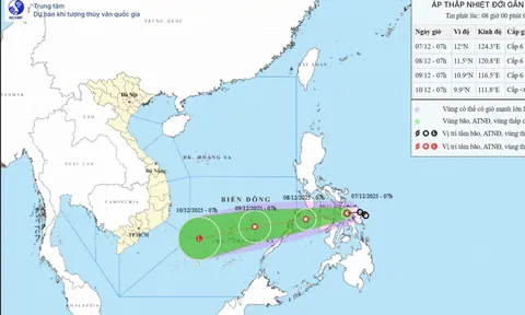 Áp thấp nhiệt đới tăng tốc vào Biển Đông, vùng nguy hiểm mở rộng nhanh