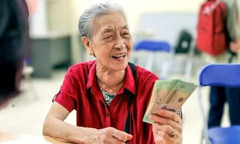 Các điều kiện để người 70 tuổi trở lên được nhận trợ cấp hưu trí xã hội