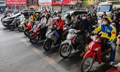 Dừng xe quá vạch chờ vẫn bị phạt 18-20 triệu đồng như vượt đèn đỏ
