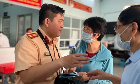 Thí điểm sang tên, không cần công chứng khi mua bán xe qua VNeID