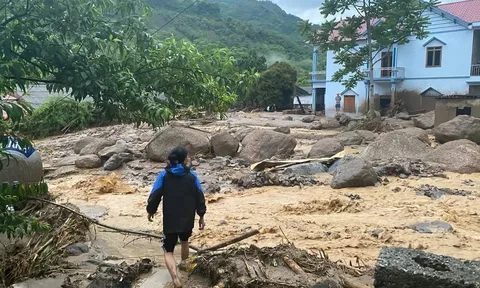 Lũ quét giữa đêm tại Bắc Kạn: 4 người thiệt mạng, nhiều nhà cửa và tài sản bị cuốn trôi