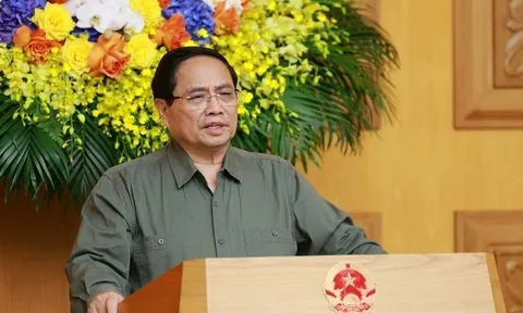Thủ tướng chia buồn, chia sẻ với gia đình, địa phương bị thiệt hại do bão số 10