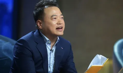 Công an xuất hiện tại tòa nhà có trụ sở công ty của Shark Bình trong đêm