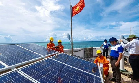 Người dân lắp điện mặt trời mái nhà chỉ cần thông báo