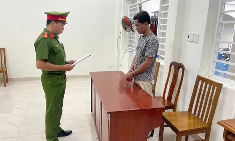 Nghi ngờ vợ có tình cảm với người khác, chồng có hành động gây phẫn nộ