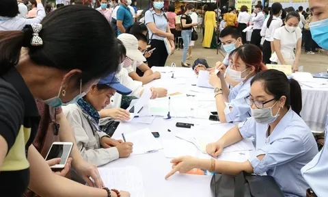 Người lao động ngành y có thể được nhận 2 triệu đồng trong dịp Tết