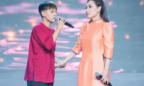 Hồ Văn Cường hát lại ca khúc của mẹ nuôi Phi Nhung