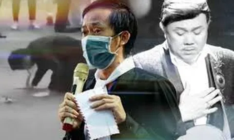 Trào nước mắt khoảnh khắc Hoài Linh cúi lạy cảm ơn khán giả đã đến tiễn đưa linh cữu cố NS Chí Tài