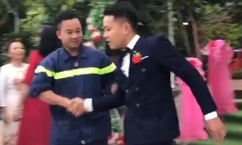 Xôn xao clip anh lính cứu hỏa còn mặc nguyên đồng phục lẫn xe tới dự đám cưới bạn thân và sự thật được chính người trong cuộc tiết lộ