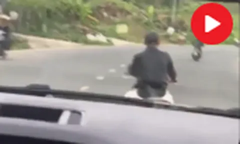 Clip: Nam thanh niên đánh võng ngay trước đầu ô tô, còn 'cà khịa' tài xế bằng loạt hành động khó hiểu