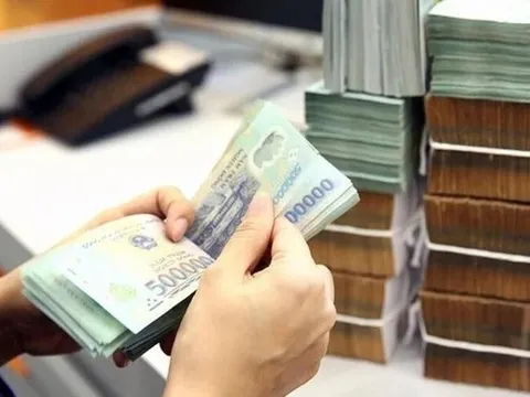 Bộ Nội vụ thông tin về thời điểm đề xuất 5 bảng lương mới