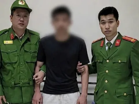 Thanh niên bị bắt vì...trộm vợt Pickleball