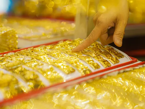 Tin tài chính hôm nay 27/12: Vàng lập đỉnh mới, USD biến động nhẹ