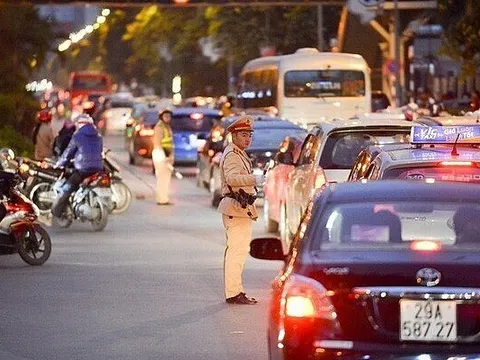 Hà Nội công bố đường dây nóng tiếp nhận thông tin hoạt động vận tải dịp Tết 2026