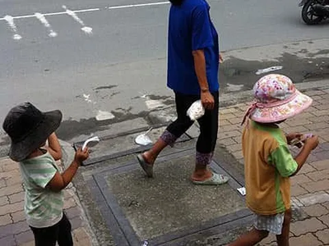 Viết cho ngày 1/6/2021