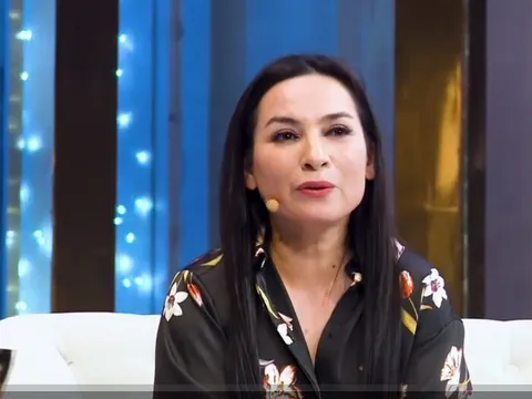 Phi Nhung bất ngờ vào xem livestream, đã vậy còn ngỏ ý muốn hát cho bà Phương Hằng nghe ca khúc này?