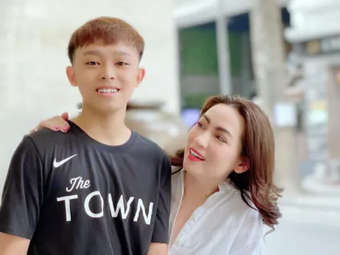Hồ Văn Cường lên tiếng về đoạn tin nhắn 'muốn trốn chạy' khỏi Phi Nhung