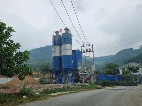 Thanh Sơn - Phú Thọ: Bê tông Thanh Sơn đang thách thức pháp luật?