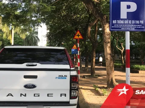 Hà Nội: Người dân 'bỗng dưng' mất phí gửi xe dưới lòng đường có vạch kẻ được dừng đỗ, chính quyền nói gì?