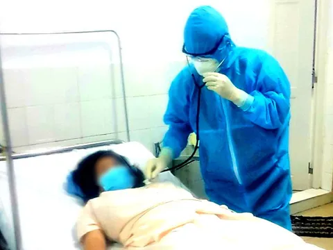 TP Cần Thơ: Sản phụ nghi nhiễm COVID-19 được phẫu thuật thành công 'mẹ tròn con vuông'