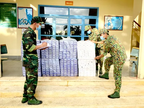 Kiên Giang: Trong một đêm bắt 3 vụ vận chuyển thuốc lá lậu với số lượng lớn