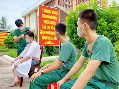 Kiên Giang: Những chiến sĩ bận rộn nhất 'mùa' cấm trại