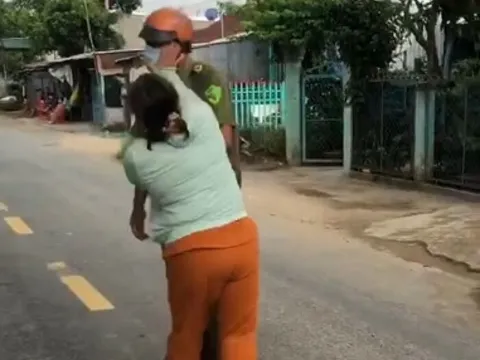 Chồng bị lập biên bản vì 'ở nhà buồn nên đến nhà thằng em chơi', vợ xông vào đánh công an