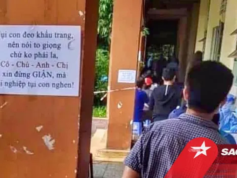 Dòng nhắn nhủ 'dễ thương xỉu' của các tình nguyện viên tại điểm tiêm vaccine: Ai mà giận cho nổi đây?