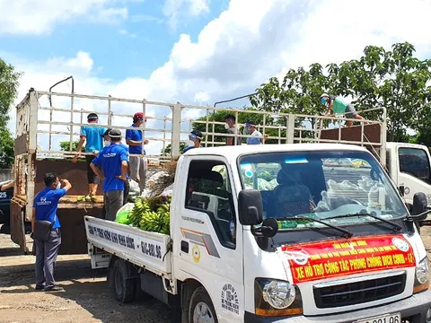 Khi bao yêu thương của kiều bào vươn cánh từ đất Úc, bay đến 400 người dân ở tâm dịch TP HCM