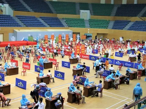 Đà Nẵng tiếp tục tiêm vắc xin phòng Covid-19 cho hơn 40 ngàn người