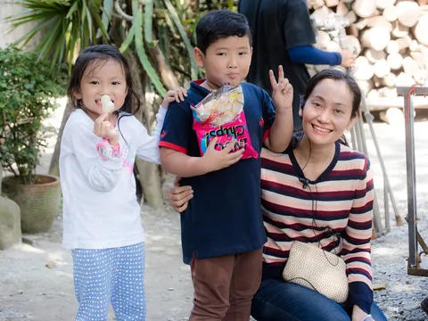 NSƯT Hạnh Thúy: 'Tôi nói với con, năm 60 tuổi, mẹ sẽ có bồ'