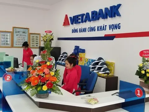 Cổ phiếu về vùng đáy, cổ đông VietABank lỗ 2.500 tỷ đồng